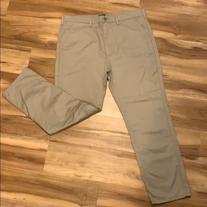 Levi khaki pants waist 40 length 32